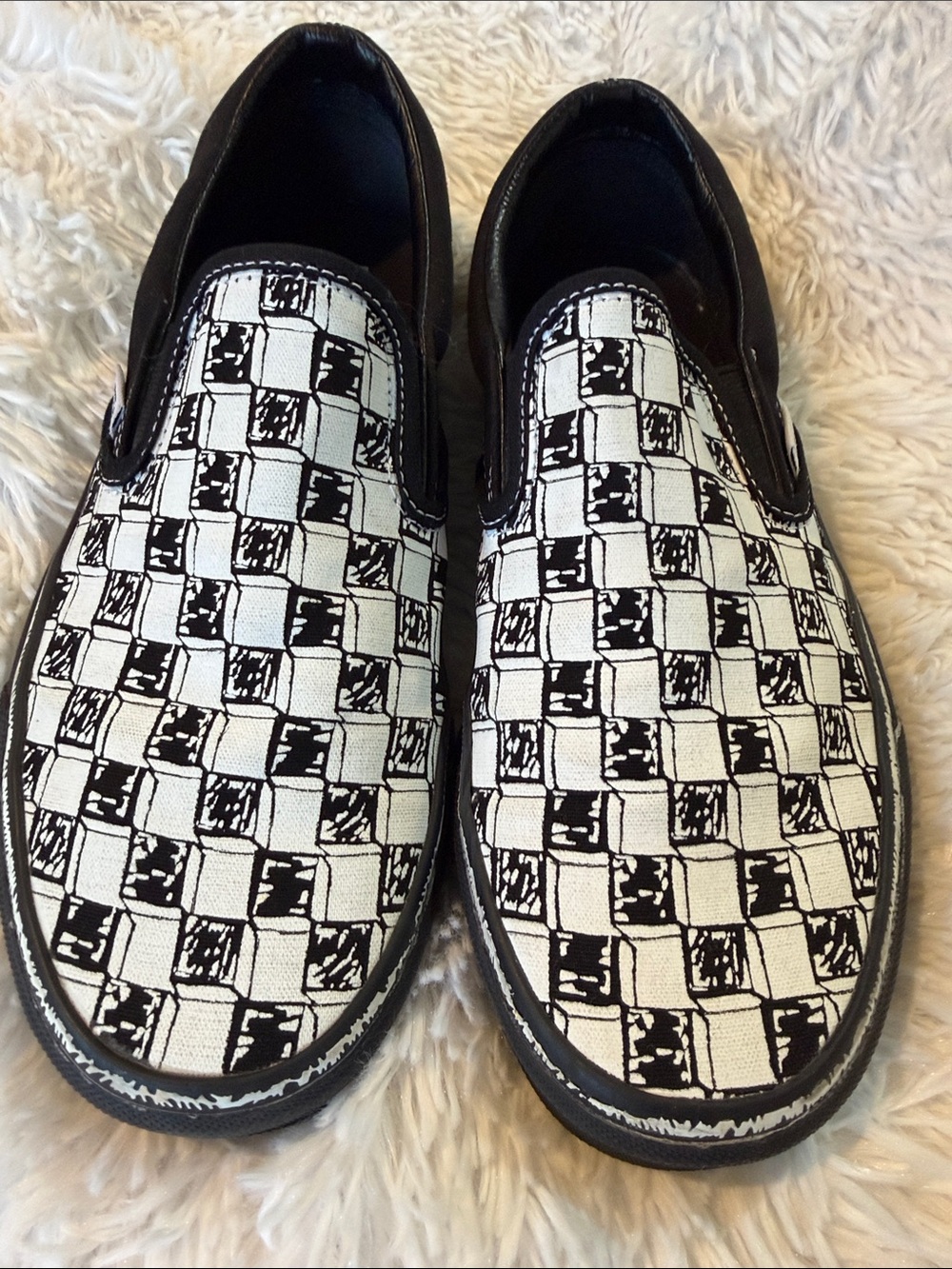 SOLD SOLD Vans  Classic Sketch Check Checkerboard Slip On Shoe Women’s 8.